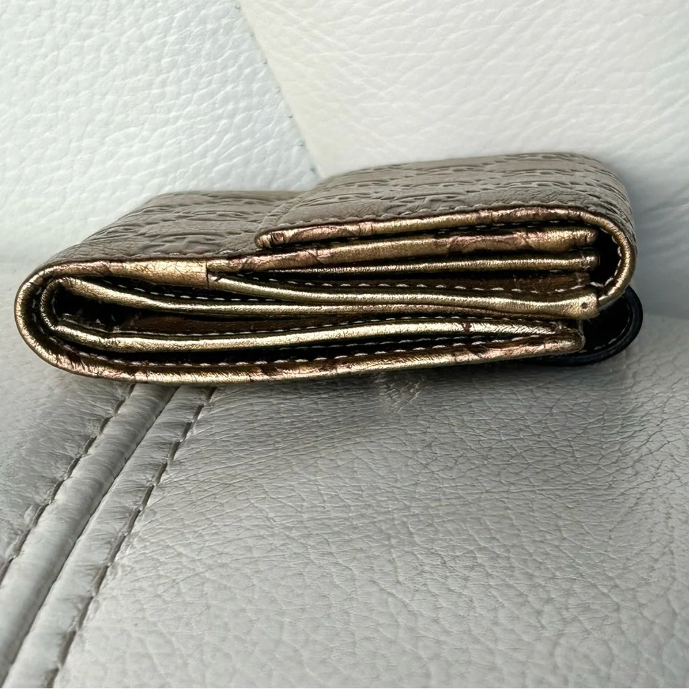 🌟Gucci Gold Leather Embossed Monogram Wallet